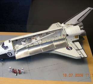 Weltraumausstellung mit 3 D Kino