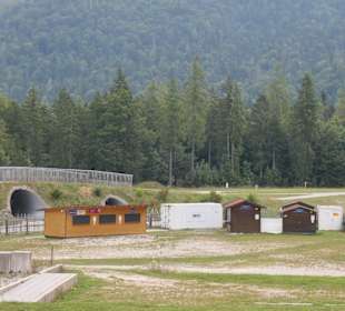 Beim Biathlon-Stadion von Ruhpolding