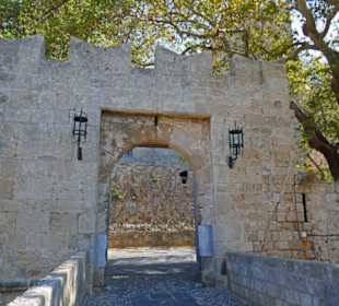 Ein weiteres Tor