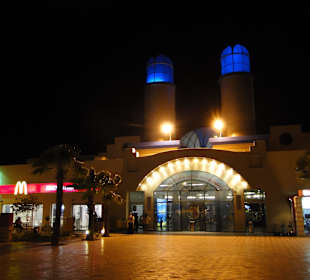 Haupteingang Senzo Mall 