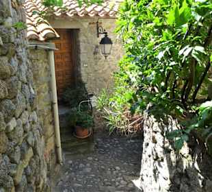 Rundgang durch die Altstadt von Eus