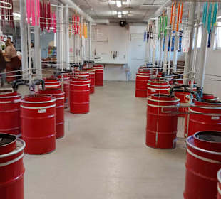 Hier werden Kerzen, selbst, gezogen 