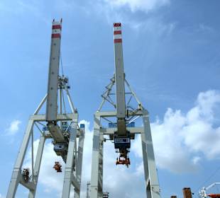 Große Hafenrundfahrt