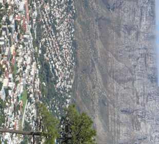 Spowita dymem z diabelskiej fajki Góra Stołowa