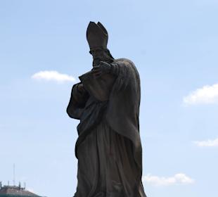 Figur auf der Mainbrücke