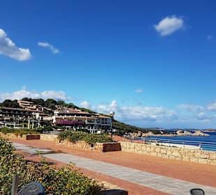 Strandpromenade Baja Sardinia