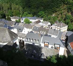 Burgblick über die Dächer des Ortes