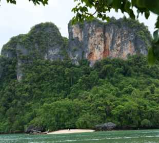 Nachbarinsel von Pakbia aus gesehen