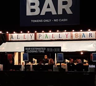 Ally Pally Main Bar