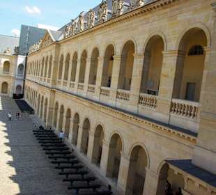 Jedes Stockwerk Museum pur