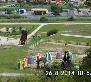 Pohľad z cesty na hrad 