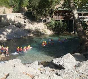Aufwärmen zum Rafting
