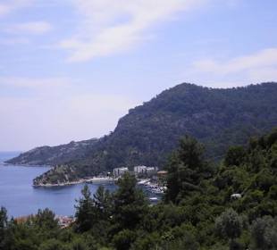 Das Turunc Otel im Hintergrund