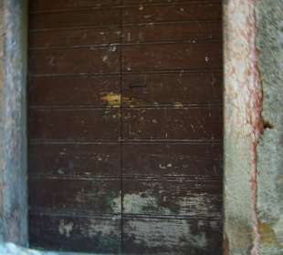 Alte Türen, was haben die hinter sich...