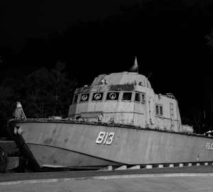 Police Boat 813