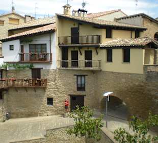 Blick von der Brücke Puente la Reina