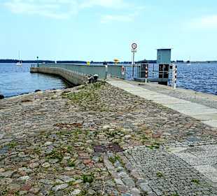 Wiecker Hafen an der Klappbrücke