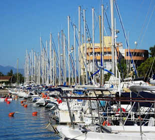 Impressionen aus dem Yachthafen von Saint-Cyprien