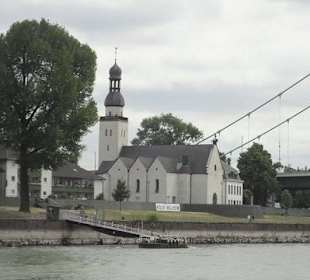 Große Kölner Hafenrundfahrt