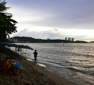 Der Strand an der Beach Road