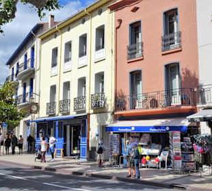 Frühling in der Altstadt von Collioure