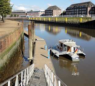 Der Wanderweg am Ufer der Geeste