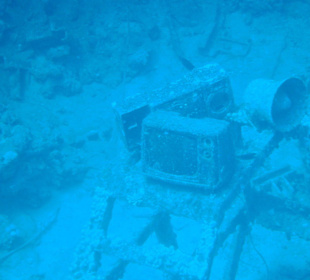 Teile vor der Salem Epress, Fernseher, Radio usw