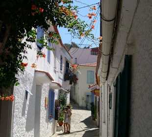 Gasse in Manolates