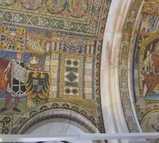 Mosaikarbeit im Turm der alten Gedächtniskirche
