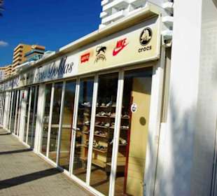 Ladenzeile gesichert