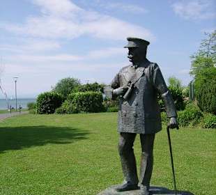 Памятник графу цеппелину