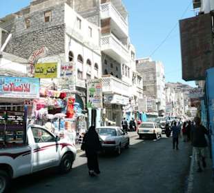 Mitten in Aden