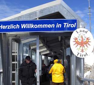 Ratzfatz ist man suf der Zugspitze in  Tirol