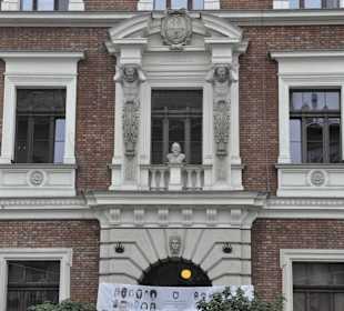 Budynek przy placu Matejki - fasada