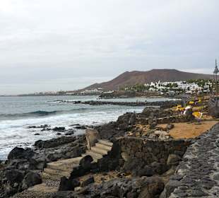 Ausblick von Strandpromenade Playa Blanca