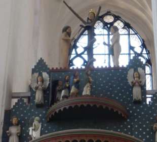 Marienkirche: Astronomischen Uhr mit Adam und Eva