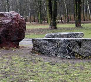 Global Stone Skulpturengruppe