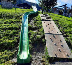 Schöner Spielplatz