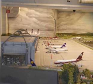 Am Flughafen