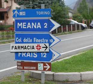 Abzweig in Susa zum Colle delle Finestre