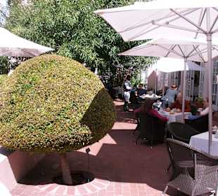 Nelson Mandela Tea Time 15:00