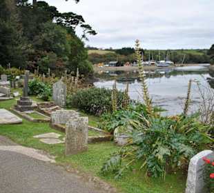 Kleine Kirche in St. Just mit Friedhof
