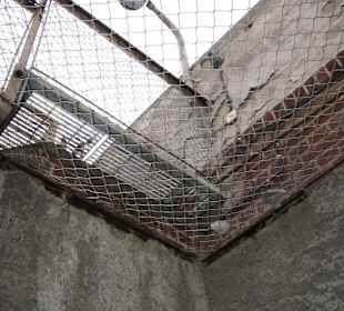 Trist und erschreckend, die Zellen im Hof