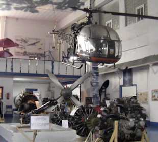 Flugzeughalle