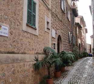Gasse im Dorf