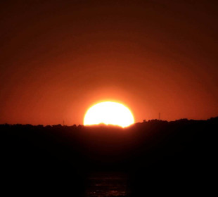 Sonnenuntergang am Hafen