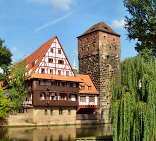 Weinstadel mit Pegnitz