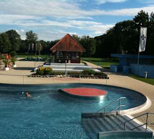 Erlebnisbereich vom gratis Freibad