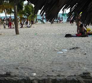 Der Strand von Boca Chica in der Dominikanischen 