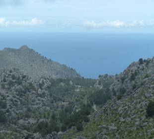 Enge Kehren mit Ausblick